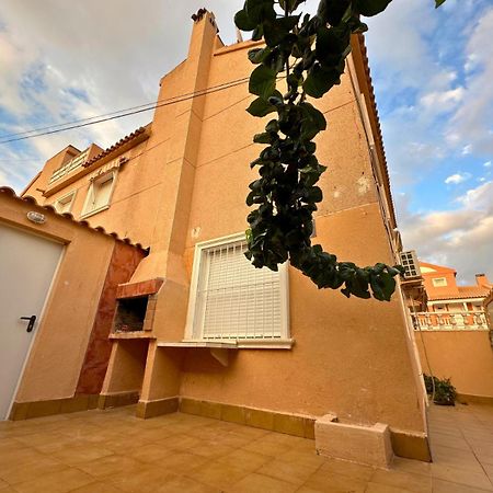 Chalet En La Mata A 50 Metros De La Playa 托雷维耶哈 外观 照片